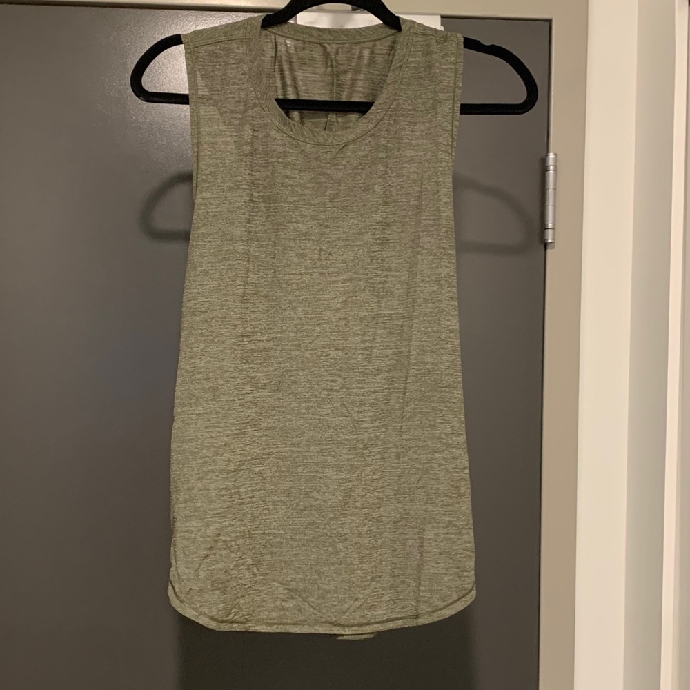 lululemon In a Cinch Tank - Picture 7 of 8